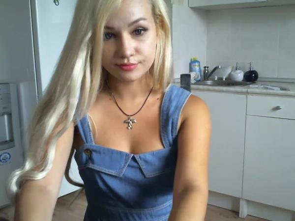 Amateurporn: Melissaalex - Webcam Glamour Blonde Girl 720p
