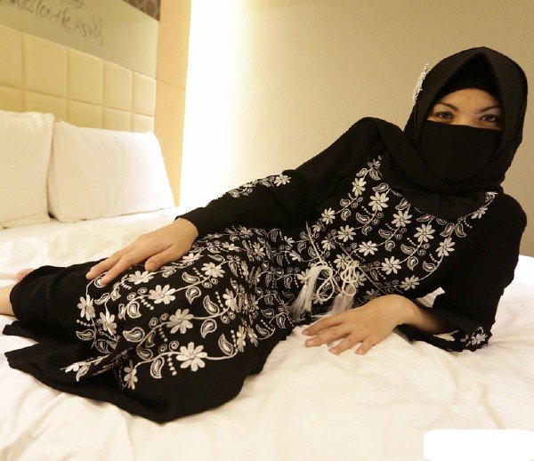 Asiancandyshop: Aadila Shoot - Thai Muslim Whore 1080p
