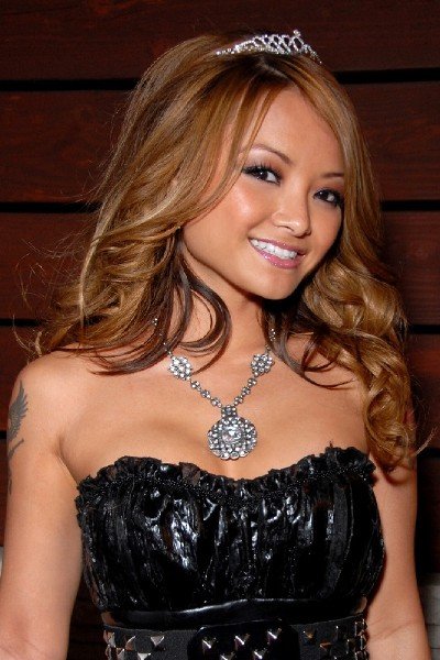 VividCeleb: Tila Tequila - Backdoored and Squirt 396p