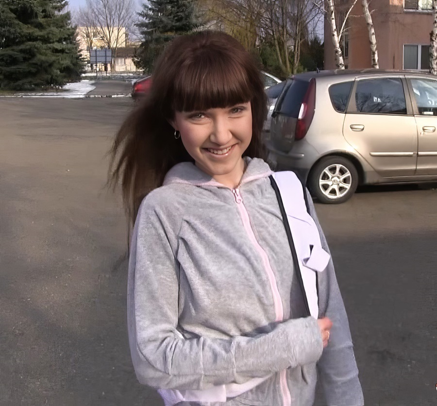Adrianna Gold A Perky Young Student Decided To Pass An Exam Through Sex HD 720p