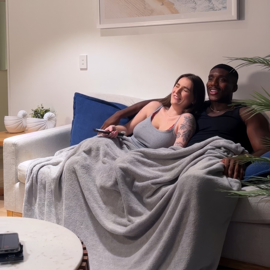 Jade Hutchison Sex With A Lover While Watching A Movie FullHD 1920p