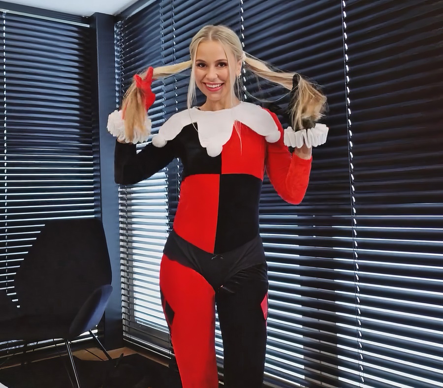 Lola Myluv Hot Stepsister Lola Myluv! Seduces Stepbrother For Sex In Halloween Costume FullHD 1080p