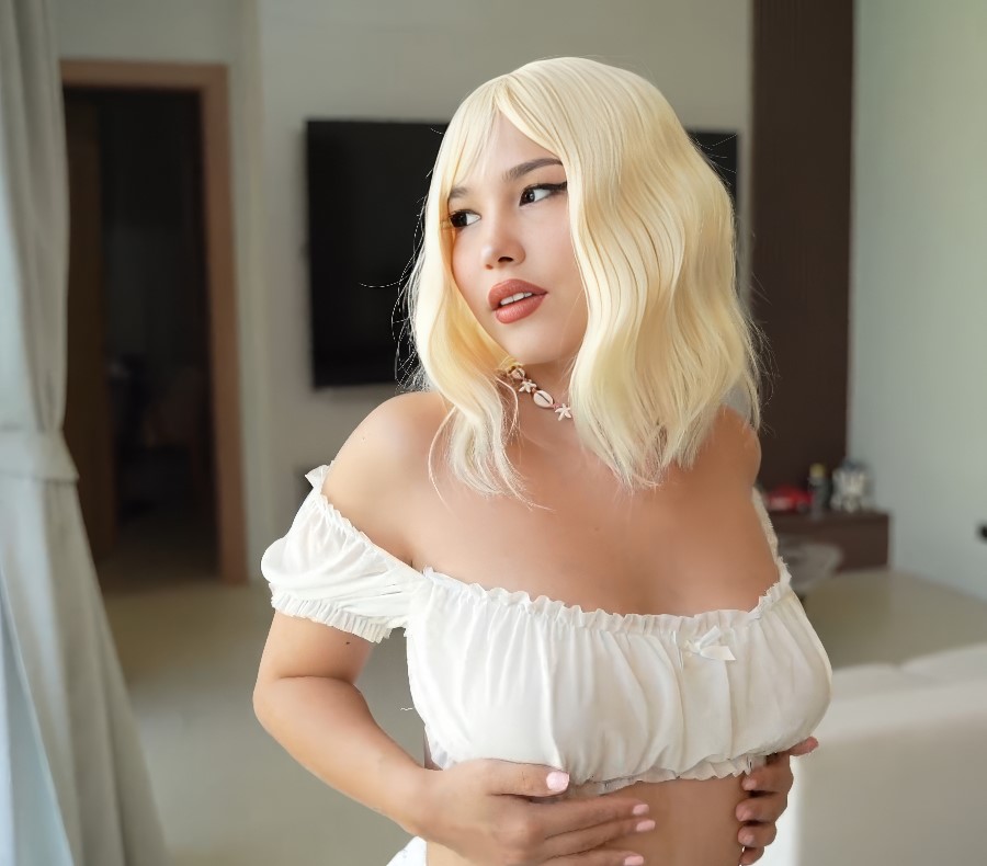 Karina Lin Hot Asian Blonde Begs For Creampie FullHD 1080p